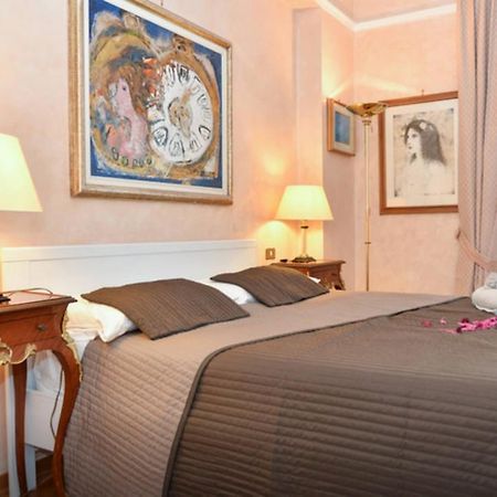 ホテル B＆B クラッシー ローマ 部屋 写真